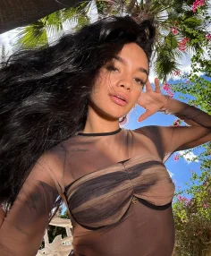 Sweet Under The Palm Trees