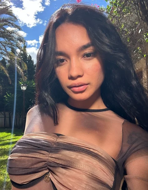 Sweet Under The Palm Trees